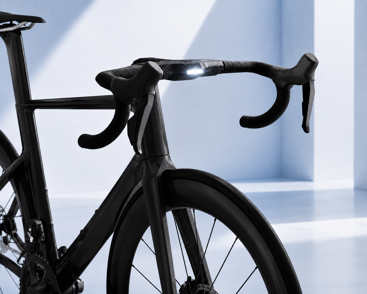 ApexCockpit ONE – Integrated Smart Cycling Cockpit