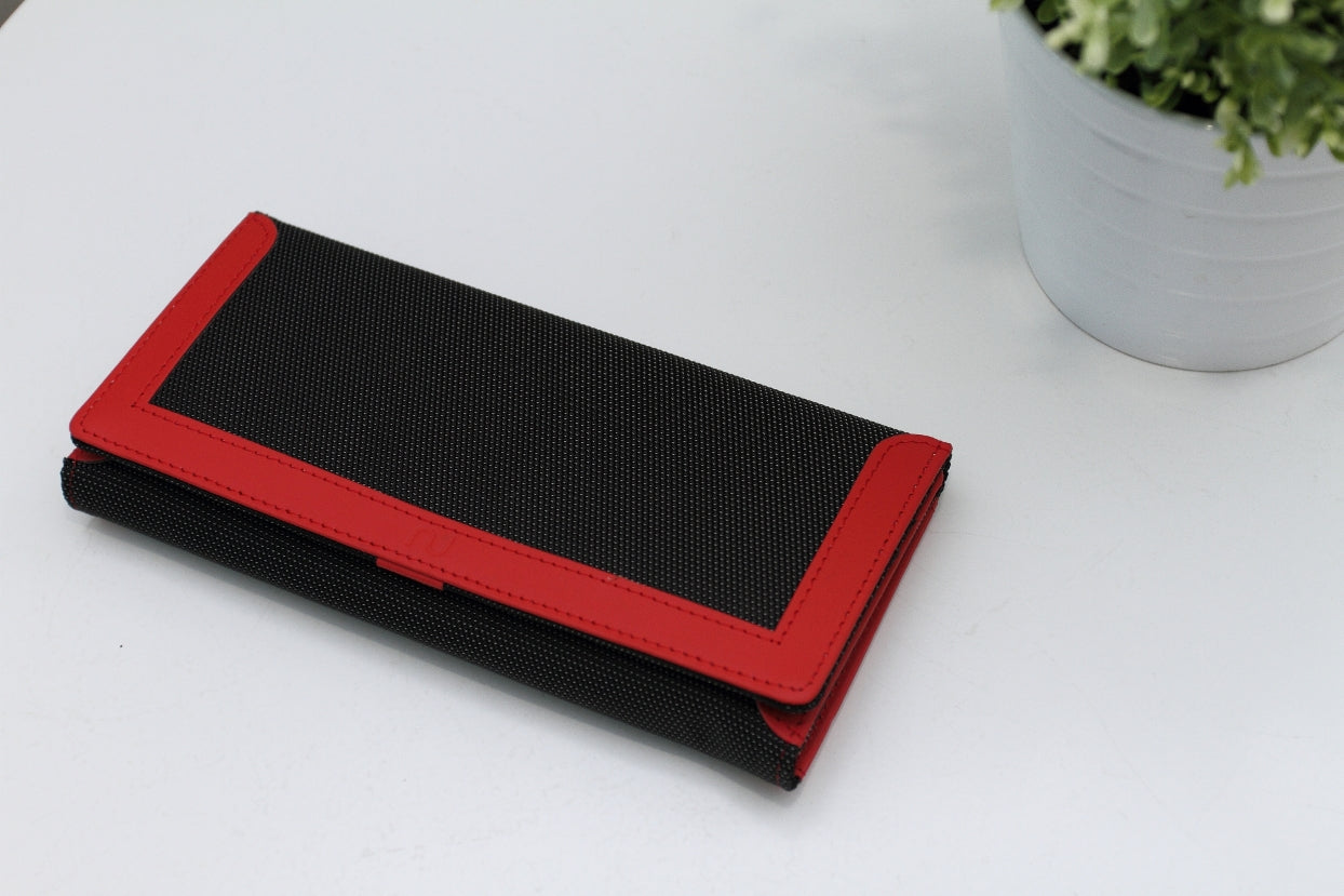 M. WALLET